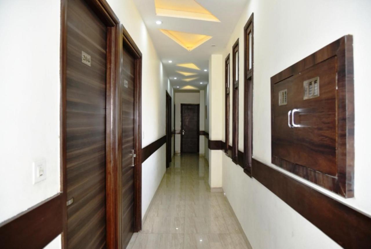 Hotel Royals Grand Galaxy Amritsar Buitenkant foto